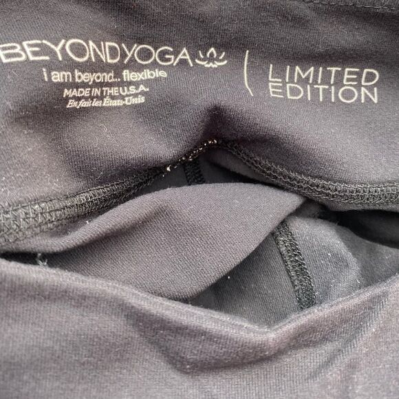 Beyond Yoga Limited Edition Pants - Picture 4 of 5